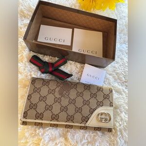 Gucci wallet